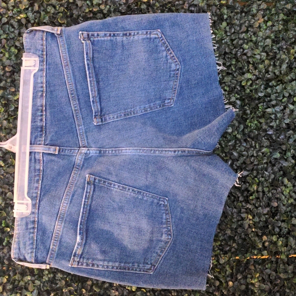 High rise jean shorts - Picture 2 of 4